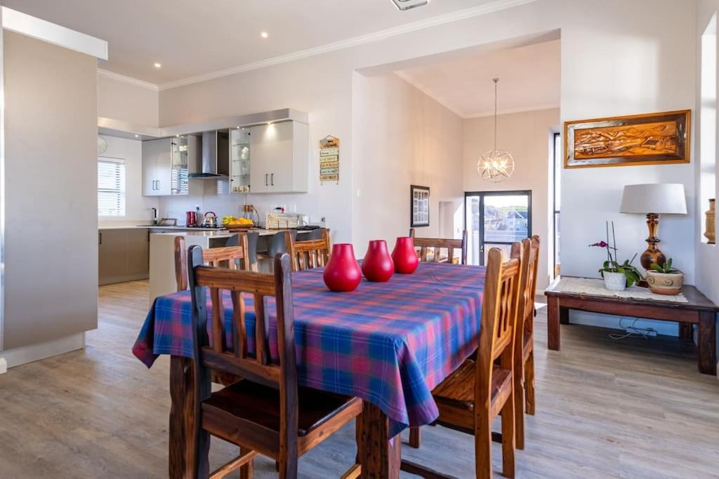 The Halfway House @ Kingswood Golf Estate Βίλα George Εξωτερικό φωτογραφία